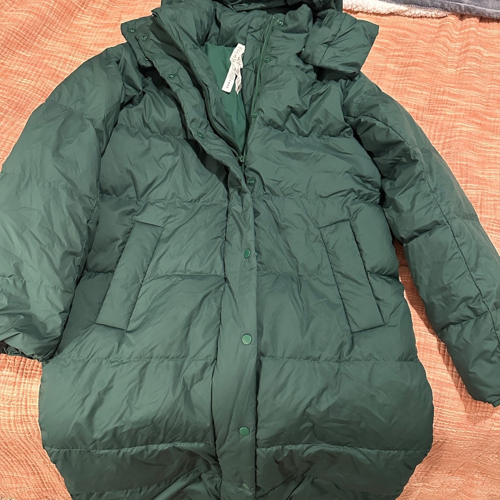 Lululemon Athletica Green Puffer Jacket